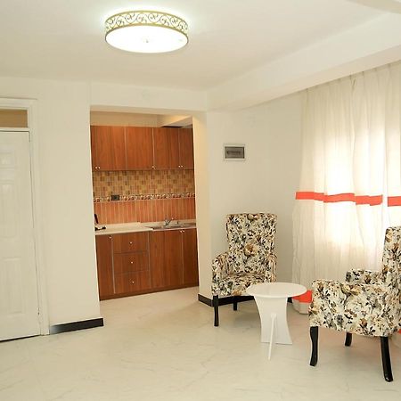 Abat Guest House Addis Ababa Dış mekan fotoğraf